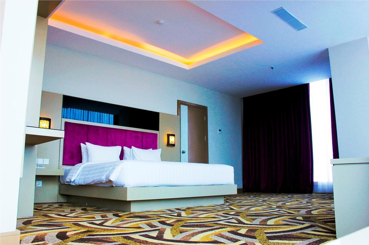 S-one Hotel